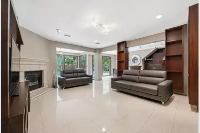 7610 Guinevere Drive, Sugar Land, TX 77479 - Photo 10
