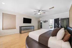 7610 Guinevere Dr, Sugar Land, TX 77479 - Photo 24
