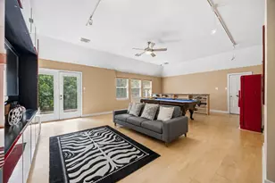 7610 Guinevere Dr, Sugar Land, TX 77479 - Photo 28