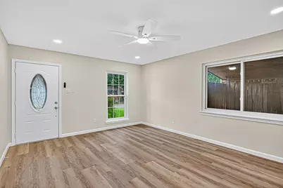 710 Ridgeland Court, Houston, TX 77060 - Photo 8