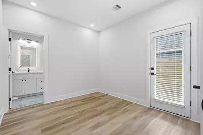 2304 Hoskins Drive #C, Houston, TX 77080 - Photo 2