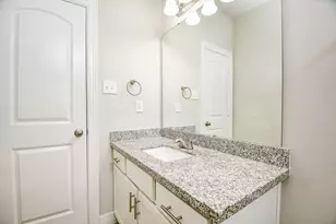 4823 Hardy St, Houston, TX 77009 - Photo 14