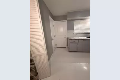 6405 Westward  St #51, Houston, TX 77081 - Photo 8