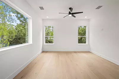 625 Piney Point Road, Houston, TX 77024 - Photo 24