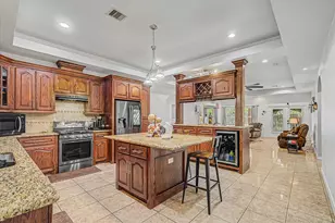 8701 Lawnridge St, Houston, TX 77016 - Photo 10