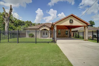 8701 Lawnridge Street, Houston, TX 77016 - Photo 4