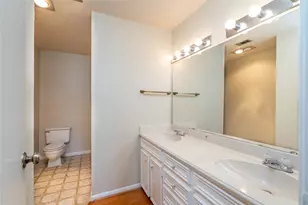 11280 Braes Forest Dr, Houston, TX 77071 - Photo 10