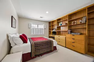 5851 Doliver Dr, Houston, TX 77057 - Photo 22