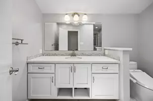 5851 Doliver Dr, Houston, TX 77057 - Photo 18