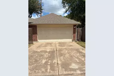 3310 Elmcrest Drive, Houston, TX 77088 - Photo 10