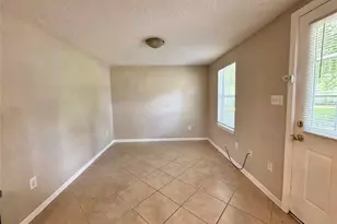 422 W Burleson St, Wharton, TX 77488 - Photo 2