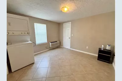 422 W Burleson Street, Wharton, TX 77488 - Photo 10