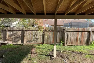 4751 E Ridge Creek Dr, Houston, TX 77053 - Photo 12