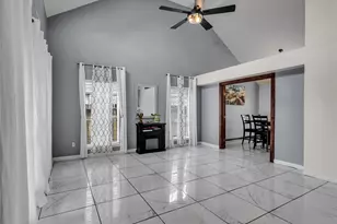 19922 Big Timber Dr, Humble, TX 77346 - Photo 4