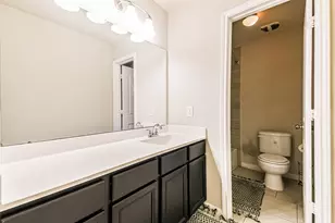 405 Lake Line Dr, Alvin, TX 77511 - Photo 34