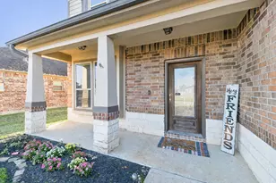 405 Lake Line Dr, Alvin, TX 77511 - Photo 2