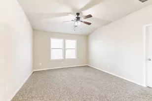 405 Lake Line Dr, Alvin, TX 77511 - Photo 36