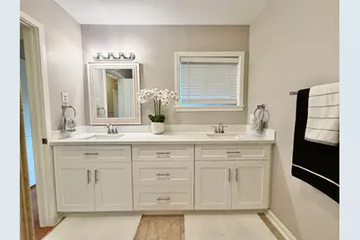 4027 Martinshire Drive, Houston, TX 77025 - Photo 22