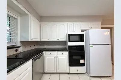 4027 Martinshire Drive, Houston, TX 77025 - Photo 10