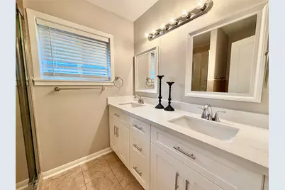 4027 Martinshire Drive, Houston, TX 77025 - Photo 18