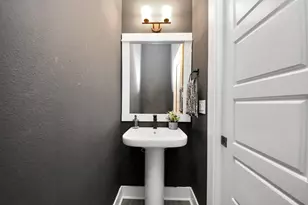 1066 Mansfield St, Houston, TX 77091 - Photo 20