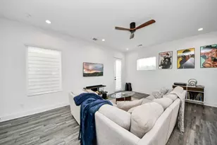 1066 Mansfield St, Houston, TX 77091 - Photo 8