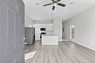 8204 Tower St, Houston, TX 77088 - Photo 2