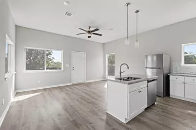 8204 Tower St #A, Houston, TX 77088 - Photo 6