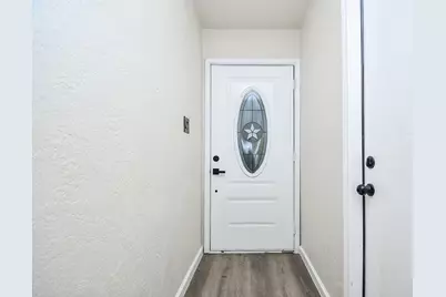 8702 Brock Park Boulevard, Houston, TX 77078 - Photo 6