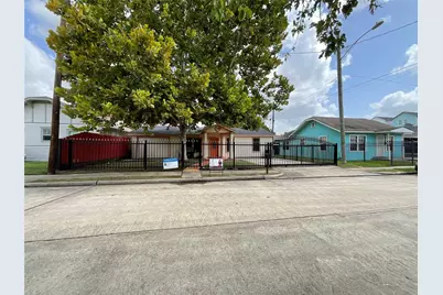 910 Coronado Street, Houston, TX 77009 - Photo 2