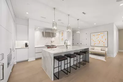 6017 Memorial Drive #305, Houston, TX 77007 - Photo 8