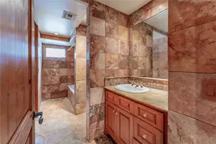 206 Rolling Hill Dr, La Grange, TX 78945 - Photo 16