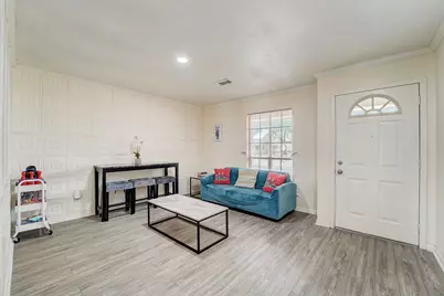 8851 Alcott, Houston, TX 77080 - Photo 4