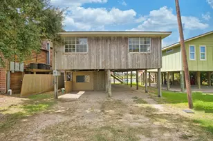 876 County Rd 298, Sargent, TX 77414 - Photo 2