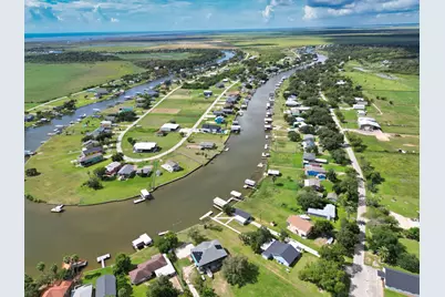 876 County Road 298, Sargent, TX 77414 - Photo 32