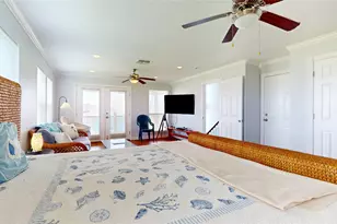 816 Pinata Dr, Crystal Beach, TX 77650 - Photo 26