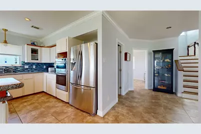 816 Pinata Drive, Crystal Beach, TX 77650 - Photo 18