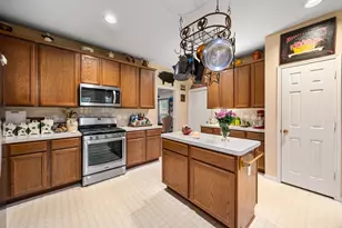 2706 Round Hill Ct, Katy, TX 77494 - Photo 14