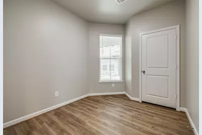 107 Park Place Circle #B, Waller, TX 77484 - Photo 14