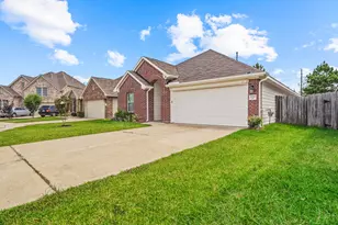 7126 Whitlow Wonder Ln, Houston, TX 77086 - Photo 2