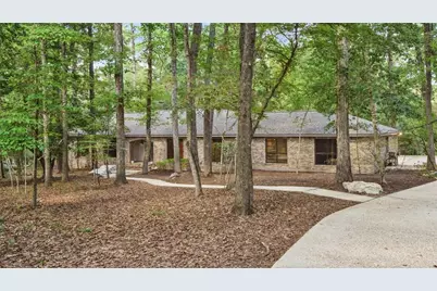 26 Stony Creek Drive, Conroe, TX 77384 - Photo 2