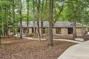 26 Stony Creek Dr, Conroe, TX 77384 - Photo 2