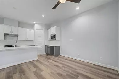 911 W 35th Street #E, Houston, TX 77018 - Photo 6