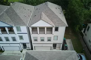 911 W 35th St, Houston, TX 77018 - Photo 2