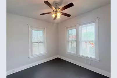 1924 26th Street, Galveston, TX 77550 - Photo 18