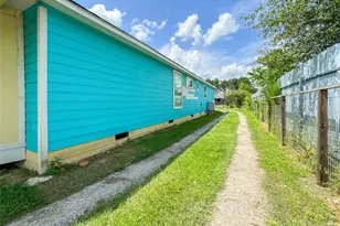 1060 County Rd 5021, Cleveland, TX 77327 - Photo 26