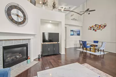 55 W Pipers Green Street, The Woodlands, TX 77382 - Photo 6