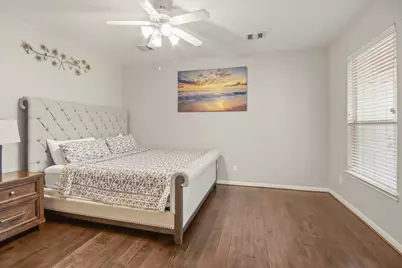 55 W Pipers Green Street, The Woodlands, TX 77382 - Photo 14