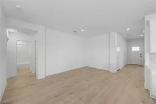 31143 Warwick Coast Ct, Fulshear, TX 77441 - Photo 12