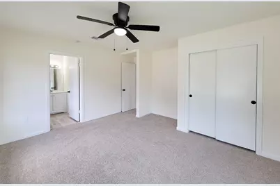 301 Cypress Street, Lake Jackson, TX 77566 - Photo 36